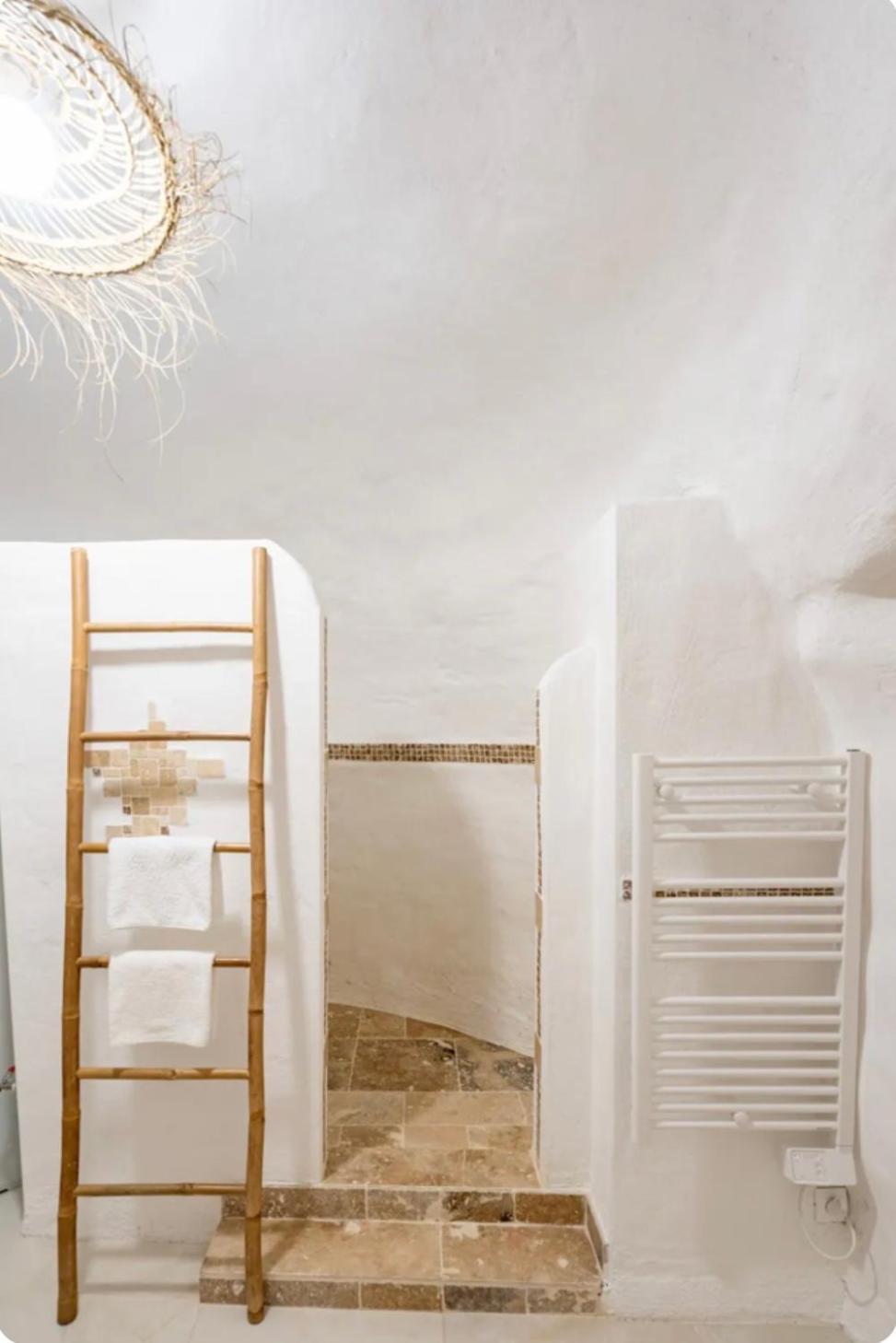 Le Temple D'Aphrodite, Appartement Avec Spa Vienne  Eksteriør bilde