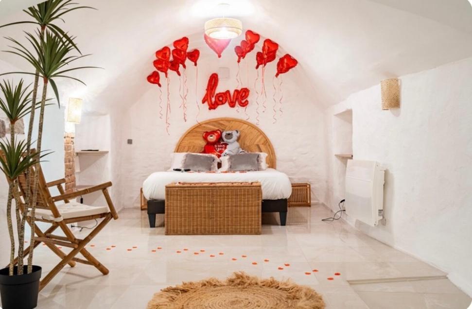Le Temple D'Aphrodite, Appartement Avec Spa Vienne  Eksteriør bilde