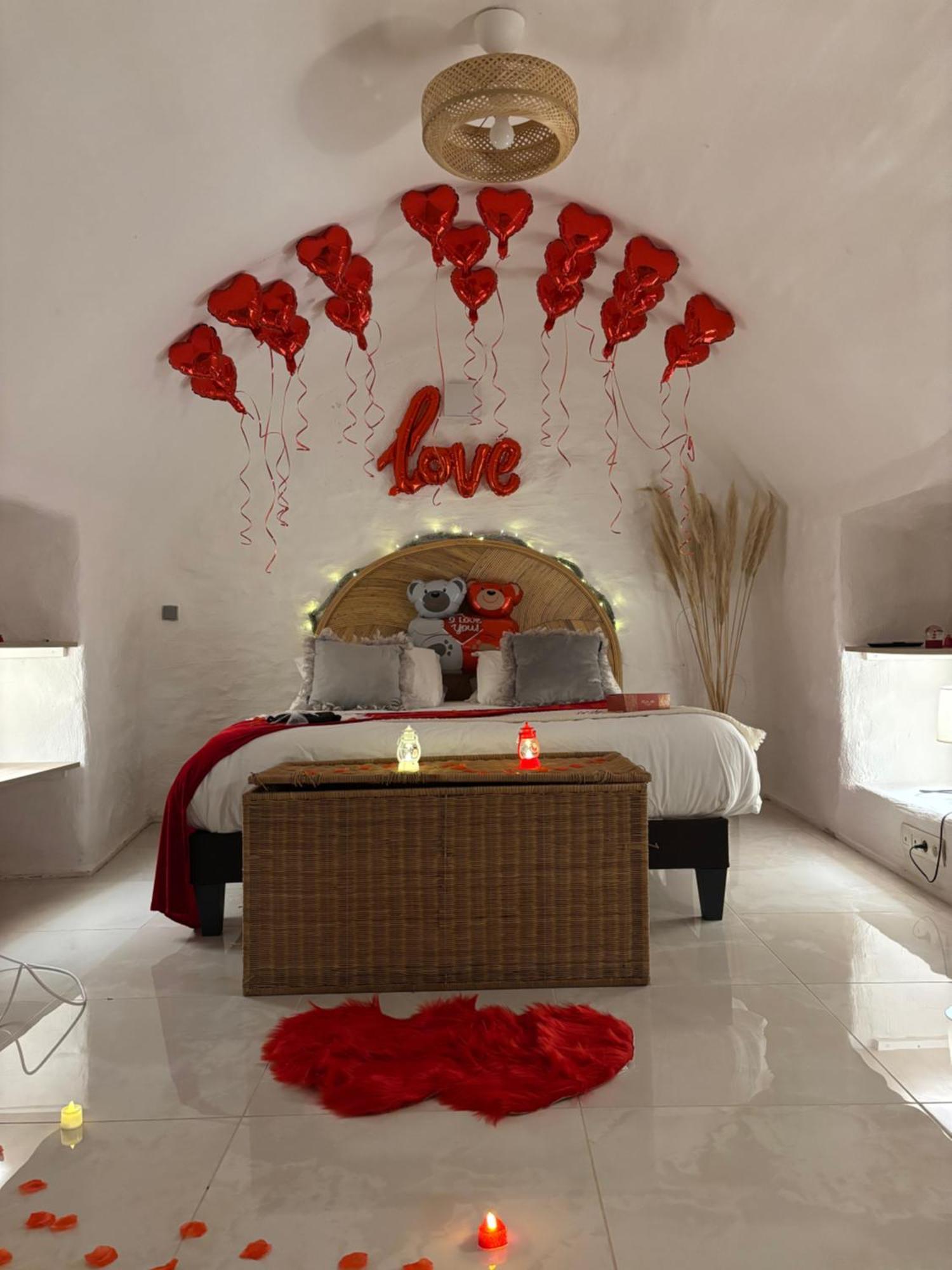 Le Temple D'Aphrodite, Appartement Avec Spa Vienne  Eksteriør bilde